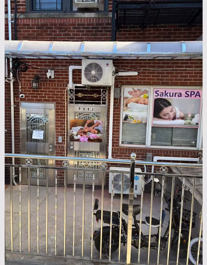 Sakura SPA