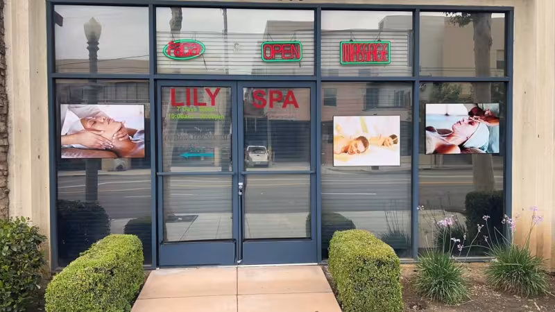 lily spa