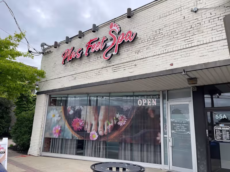 Plus Feet Spa