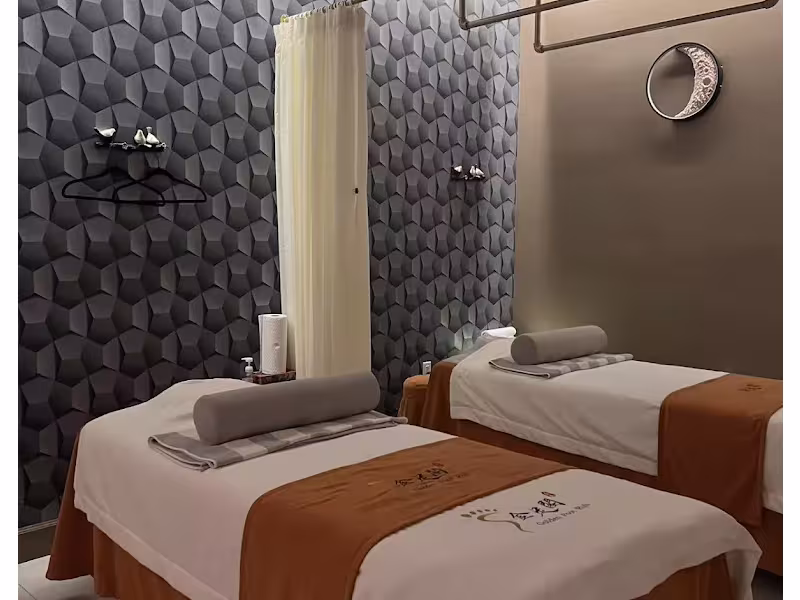 Golden Foot Spa