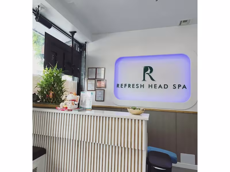 Refresh Head Spa