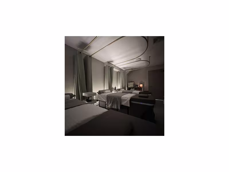 J She Massage Spa
