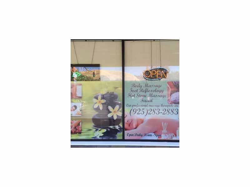 Lucky's Day Spa