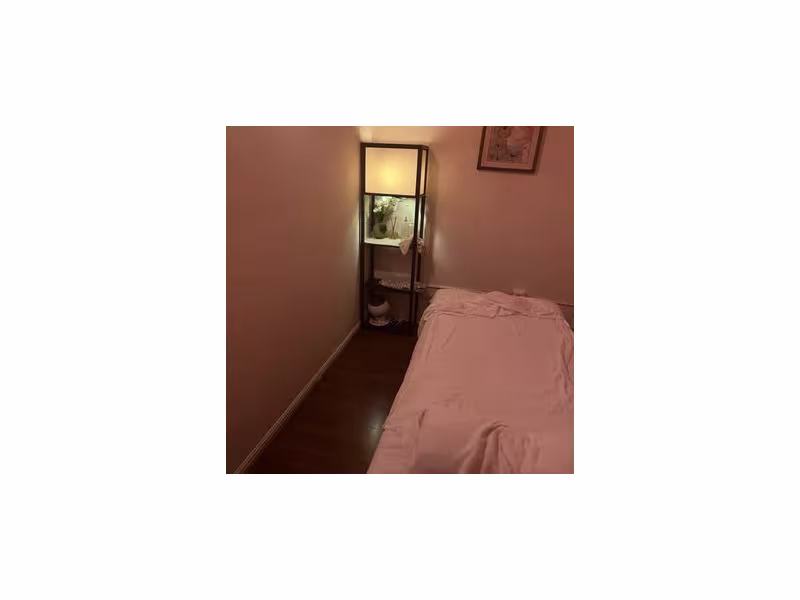 Lily Massage