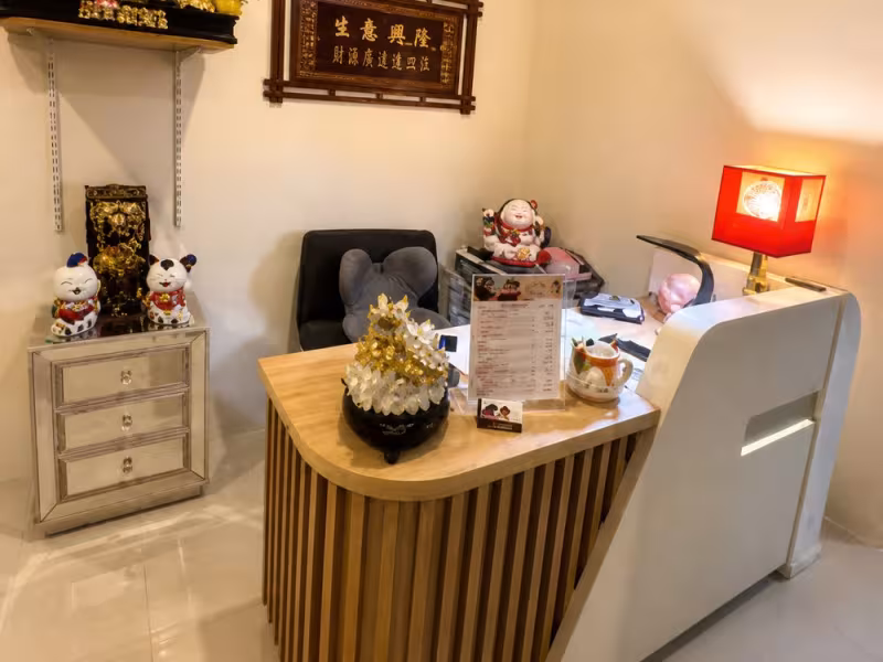 Happy Massage Spa