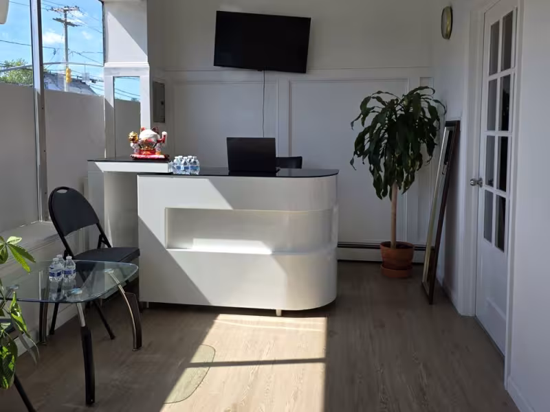 Holiday Spa & Massage Inc