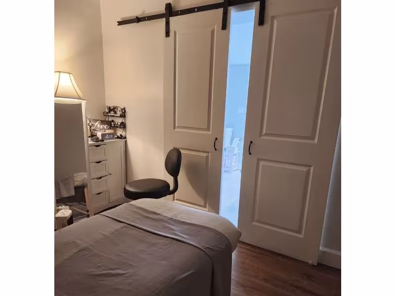 Aura Massage Spa and Wellness