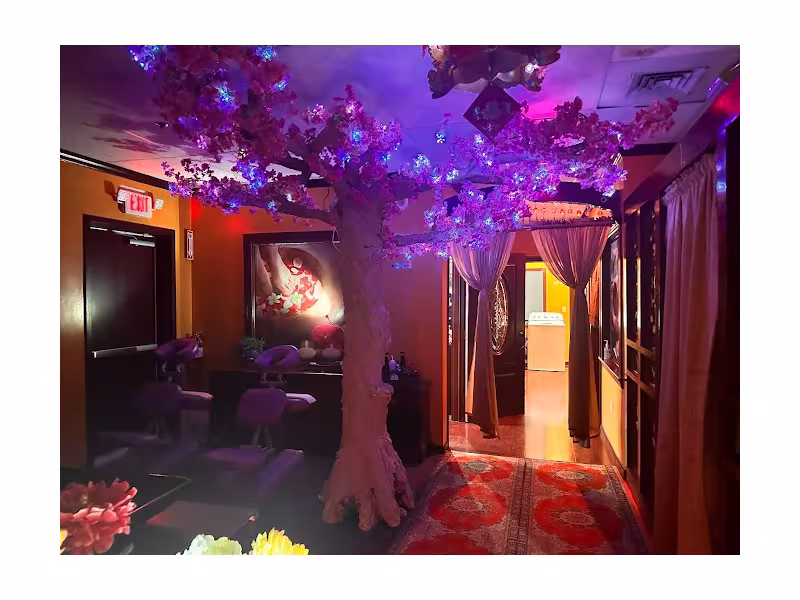 Massage Palace