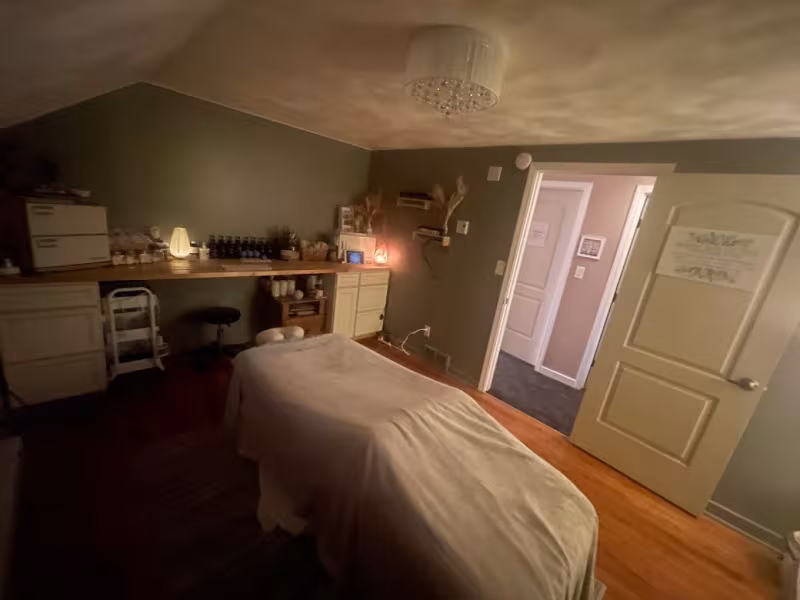 Sun and Sage Massage + Wellness